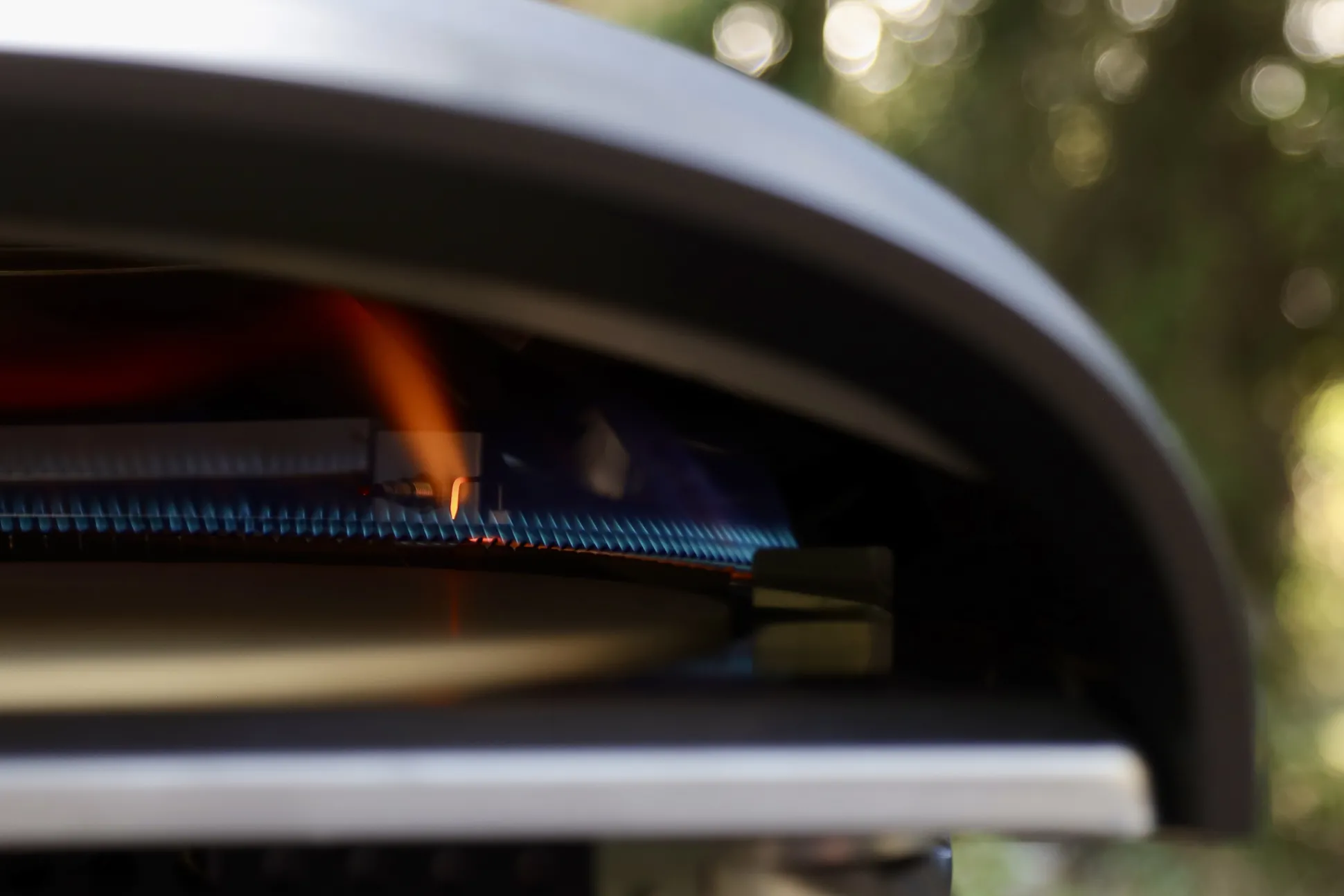 Heatus pizzaovn til gas 12" med rotation sort