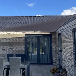 Solsejl antracitgrå LUX 3,6x3,6x3,6m